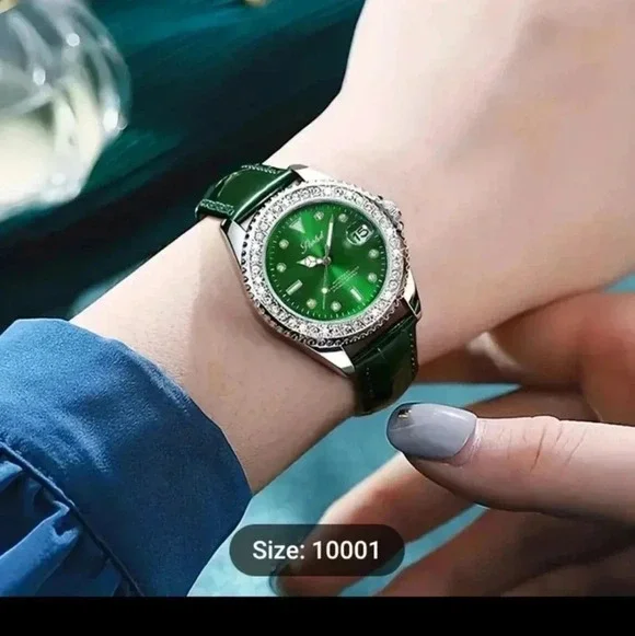 Women's Watch Luxury Rhinestone Quartz Watch Baroque Calendar Leather. NWT - Picture 5 of 7